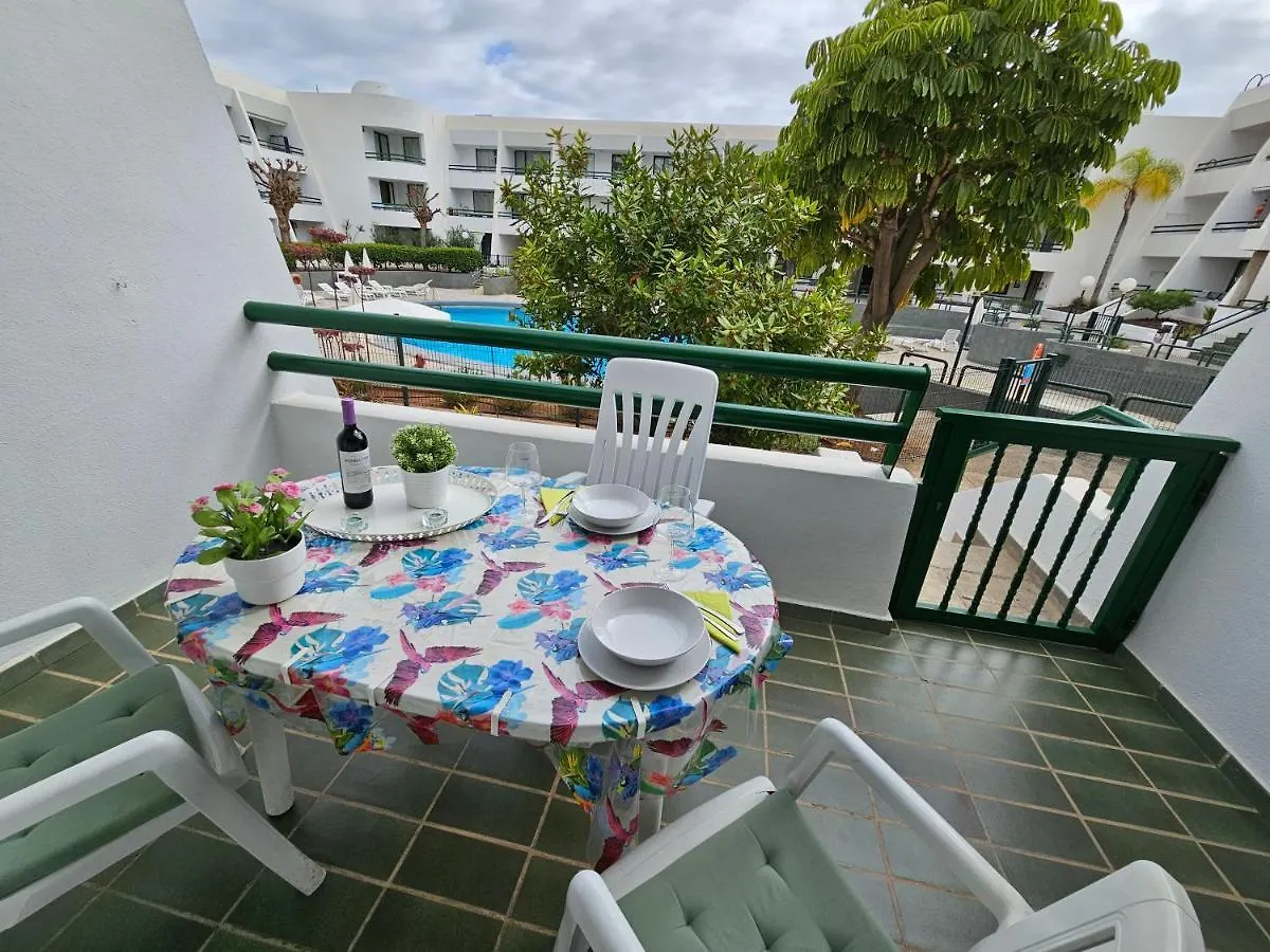 Casa Palmera 3 Only 150 Metres To The Beach, Heated Pool, Wifi, Sat-Tv, Balcony Arona  Spanien