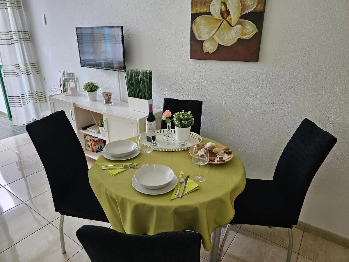 Casa Palmera 3 Only 150 Metres To The Beach, Heated Pool, Wifi, Sat-Tv, Balcony Arona  Διαμέρισμα