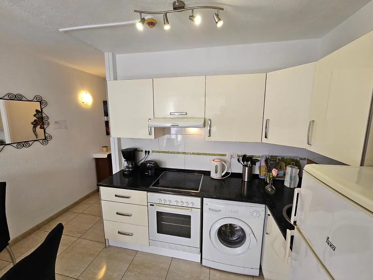 Casa Palmera 3 Only 150 Metres To The Beach, Heated Pool, Wifi, Sat-Tv, Balcony Arona  0*, Arona (Tenerife) Ισπανία