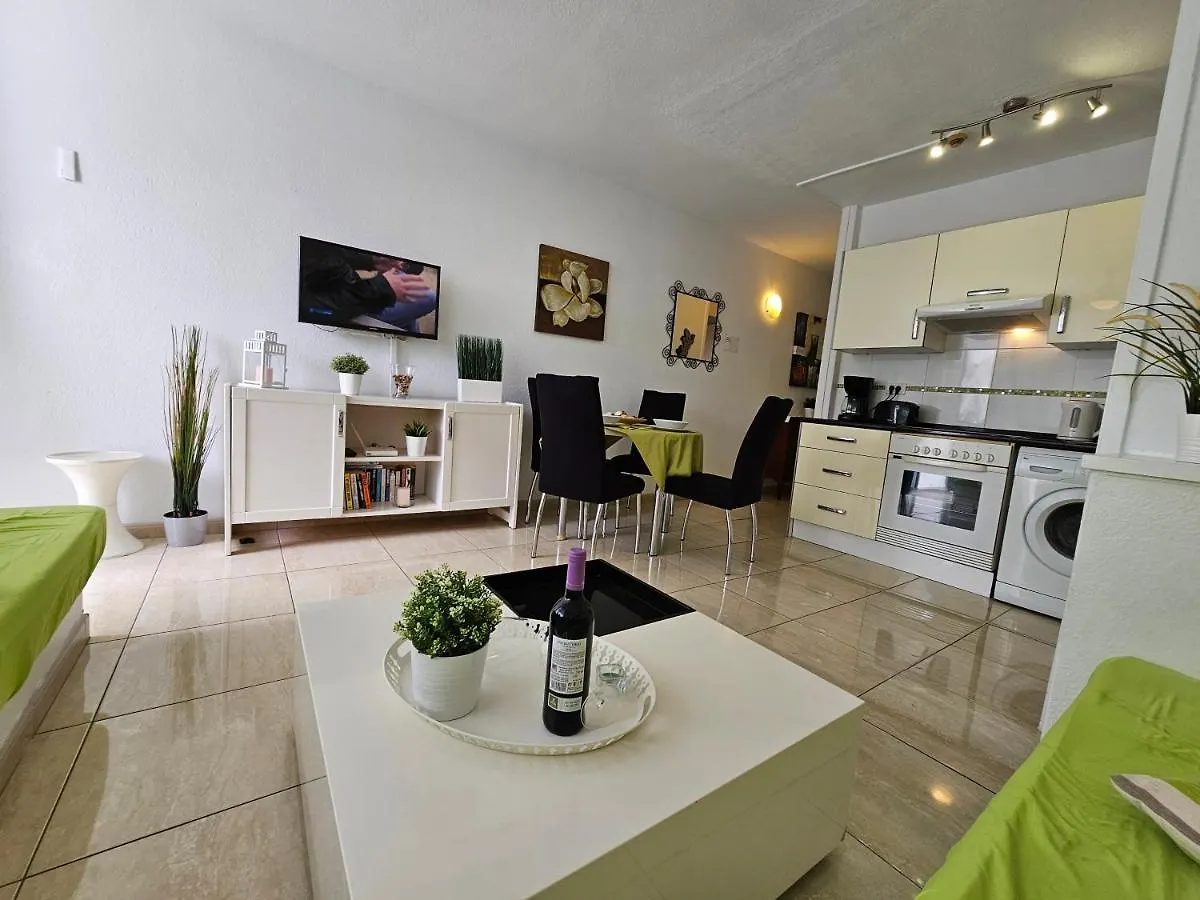 Casa Palmera 3 Only 150 Metres To The Beach, Heated Pool, Wifi, Sat-Tv, Balcony Арона